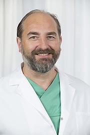 Dr. Jörg Dabernig, Facharzt für plastisch-ästhetische Chirurgie